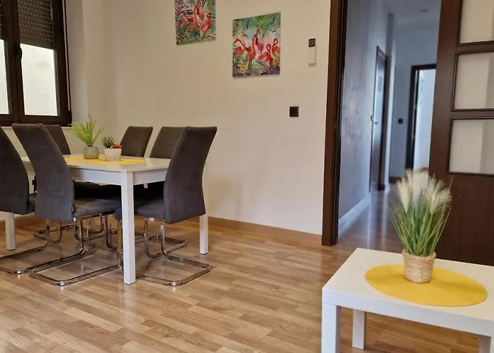 Imeda Apartamentos Escudo Del Carmen 19